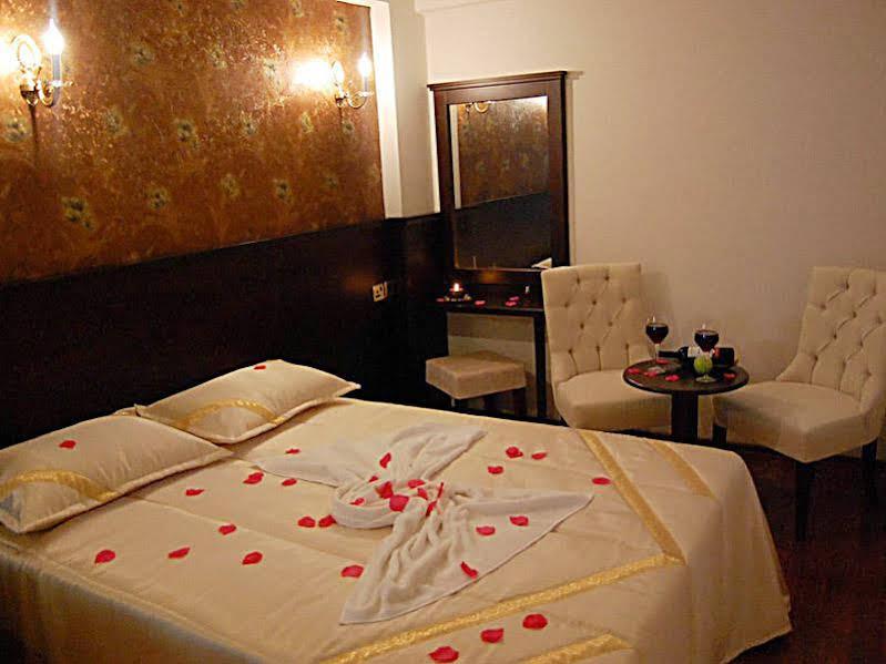Grand Center Boutique Hotel 3*